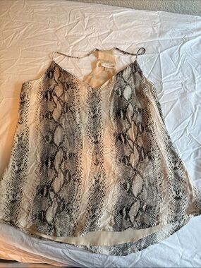 lavender field Beige & Black Snake-Print V-Neck Cami